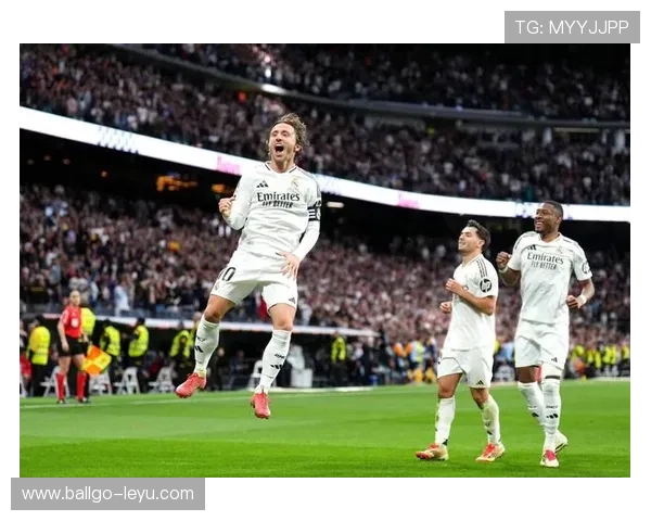 楚阿梅尼长传助攻姆巴佩破门！法国2-0乌克兰，中场核心表现亮眼