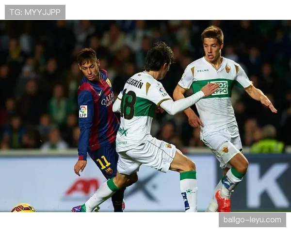 乔尔·马蒂普英超决战表现抢眼，助球队稳居积分榜前列